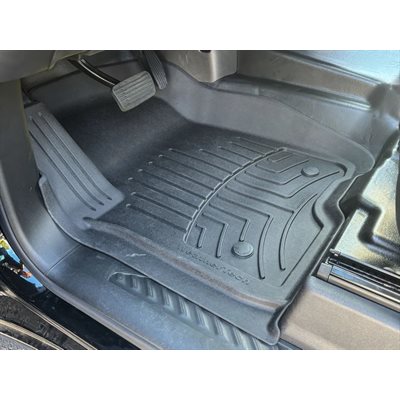 WEATHERTECH CHEVY / GMC 1500 (19-26) HD MODELS (20-26) FRONT VINYL WEATHERTECH CHEVY / GMC 1500 (19-26) HD MODELS (20-26) FRONT VINYL